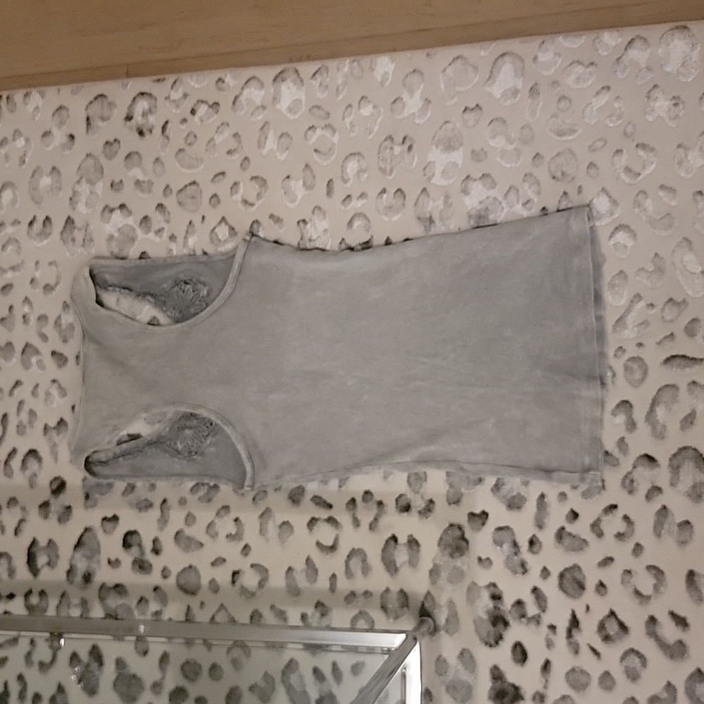 Daytrip gray wash bling tank top. Small - Picture 4 of 5